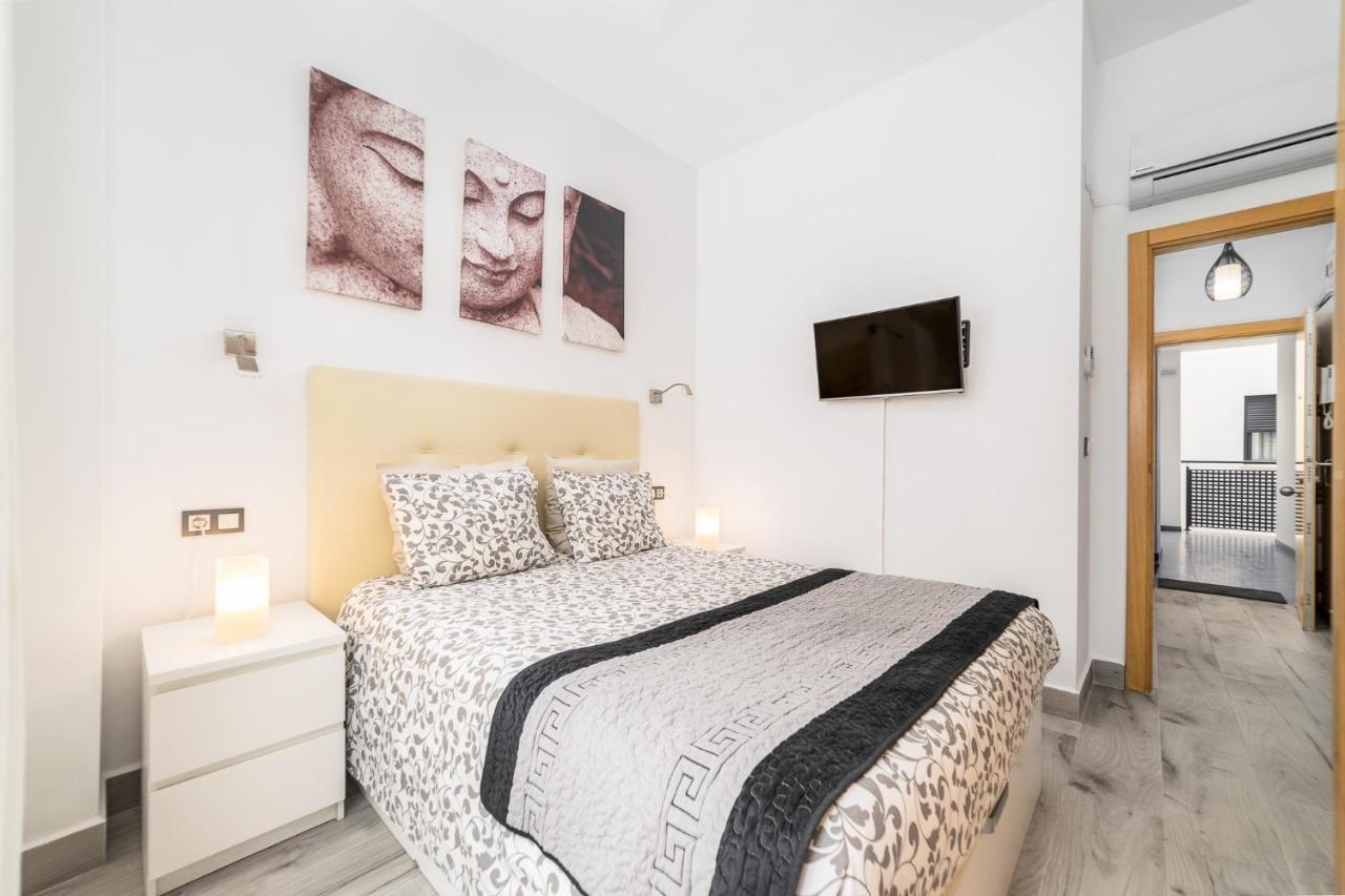 Malaga Suite Picasso With Swimming Pool And Parking In The Center! ภายนอก รูปภาพ